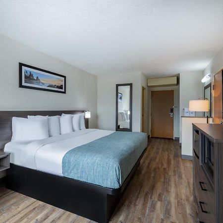Wingate By Wyndham Butte City Center Bagian luar foto