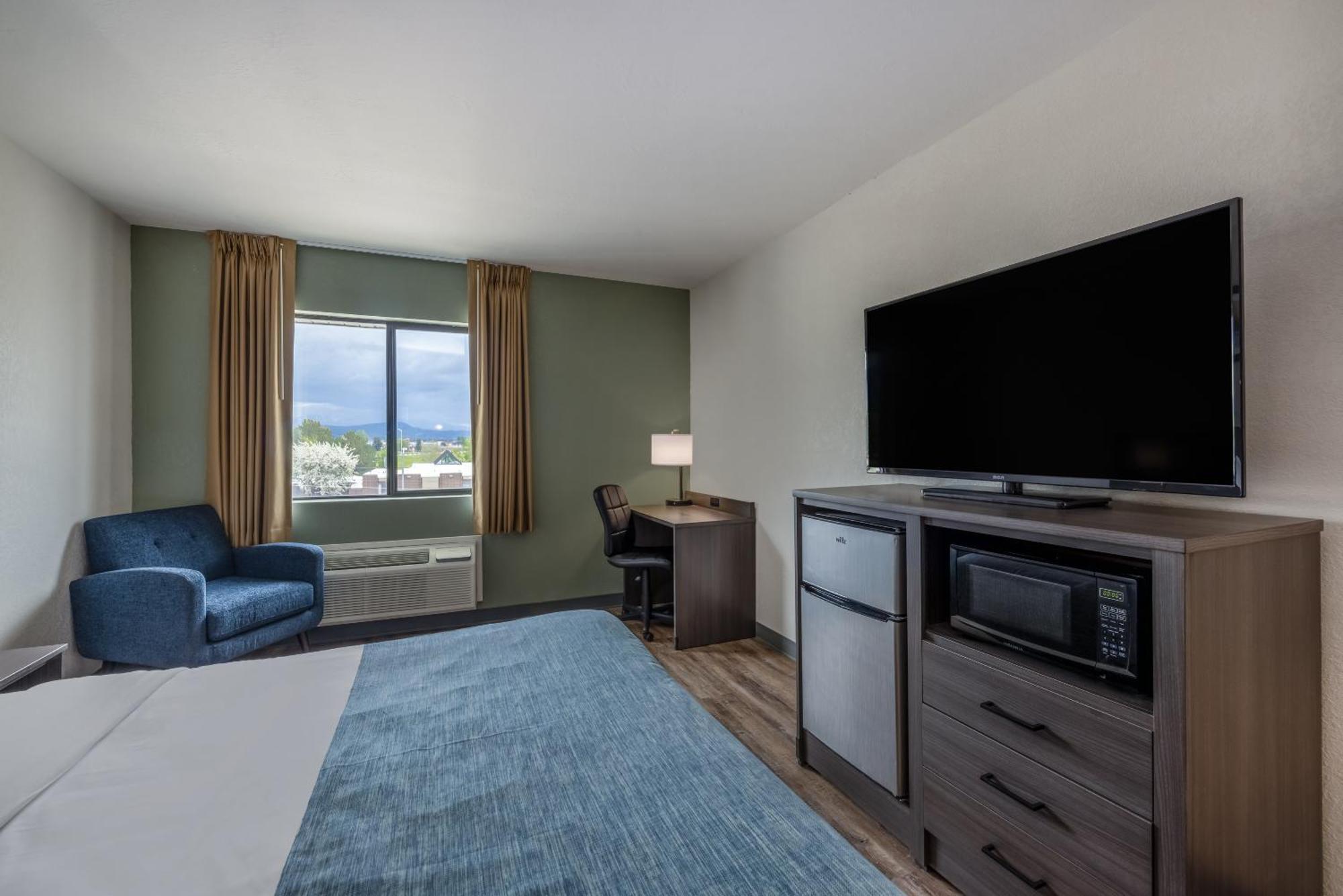 Wingate By Wyndham Butte City Center Bagian luar foto