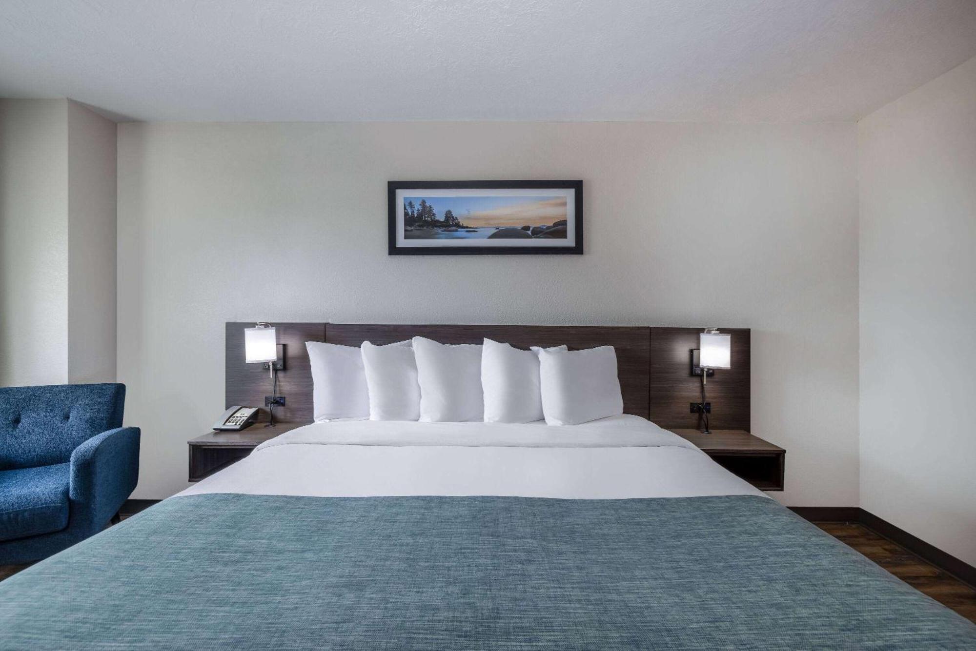 Wingate By Wyndham Butte City Center Bagian luar foto