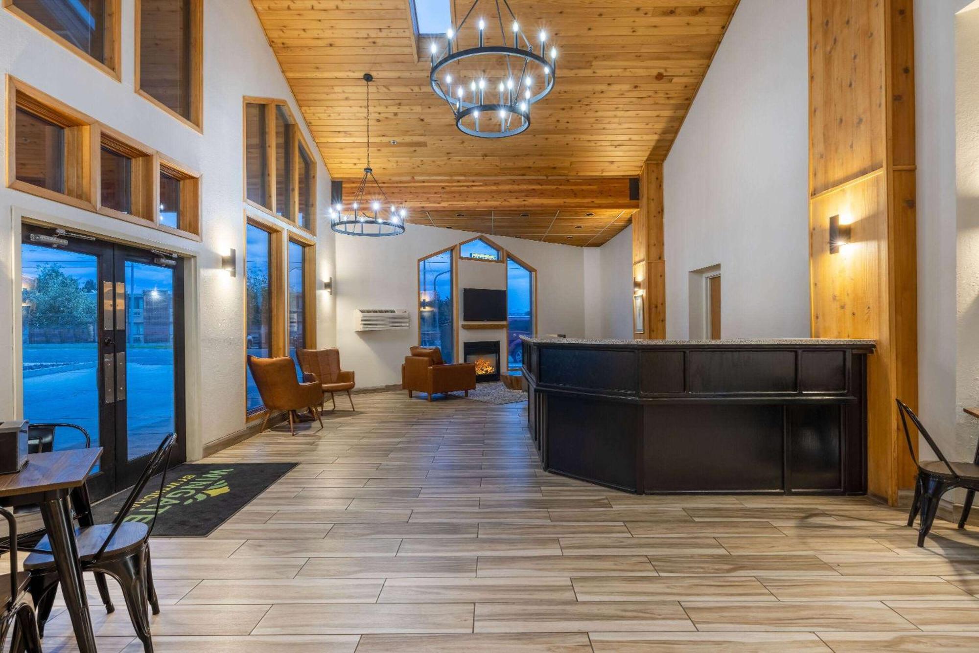 Wingate By Wyndham Butte City Center Bagian luar foto